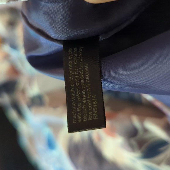 The Limited Purple Abstract Floral Strapless Satin-Feel Dress Women's Size 0 - Picture 5 of 5